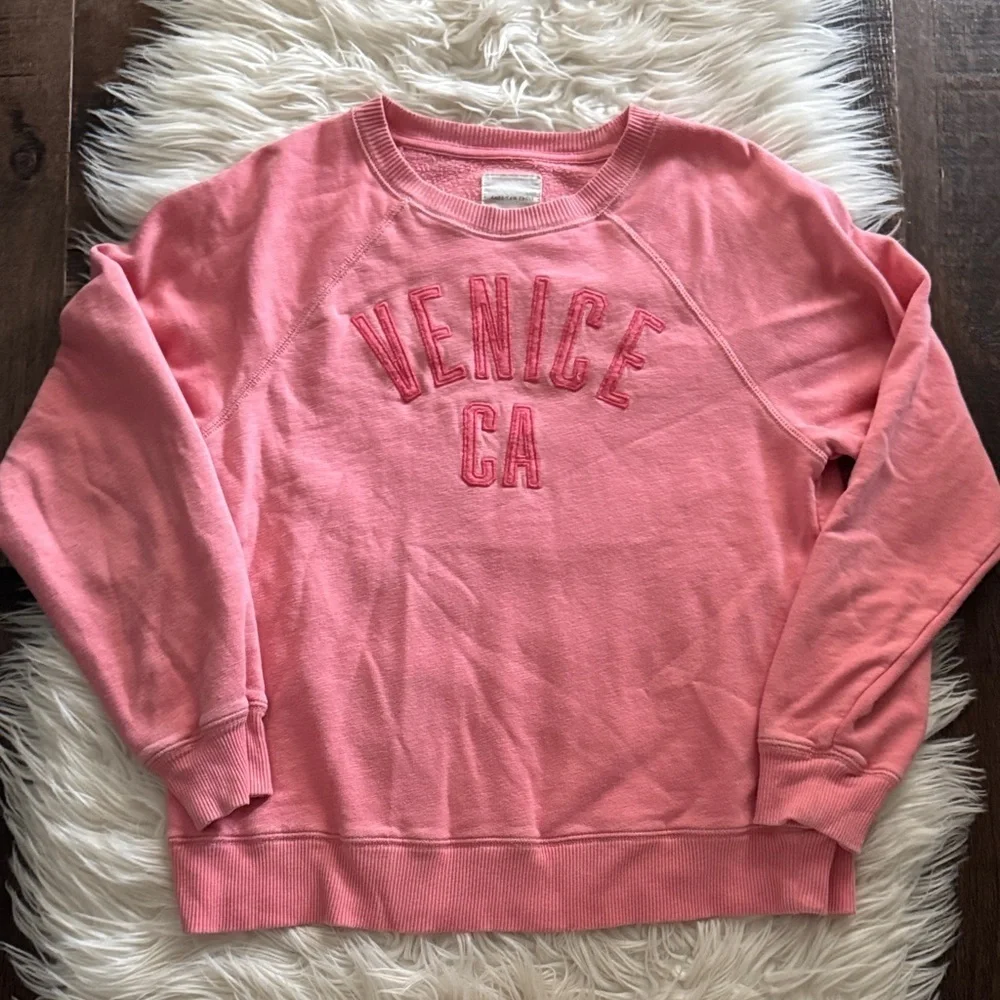 Venice CA American Eagle Pink Sweater